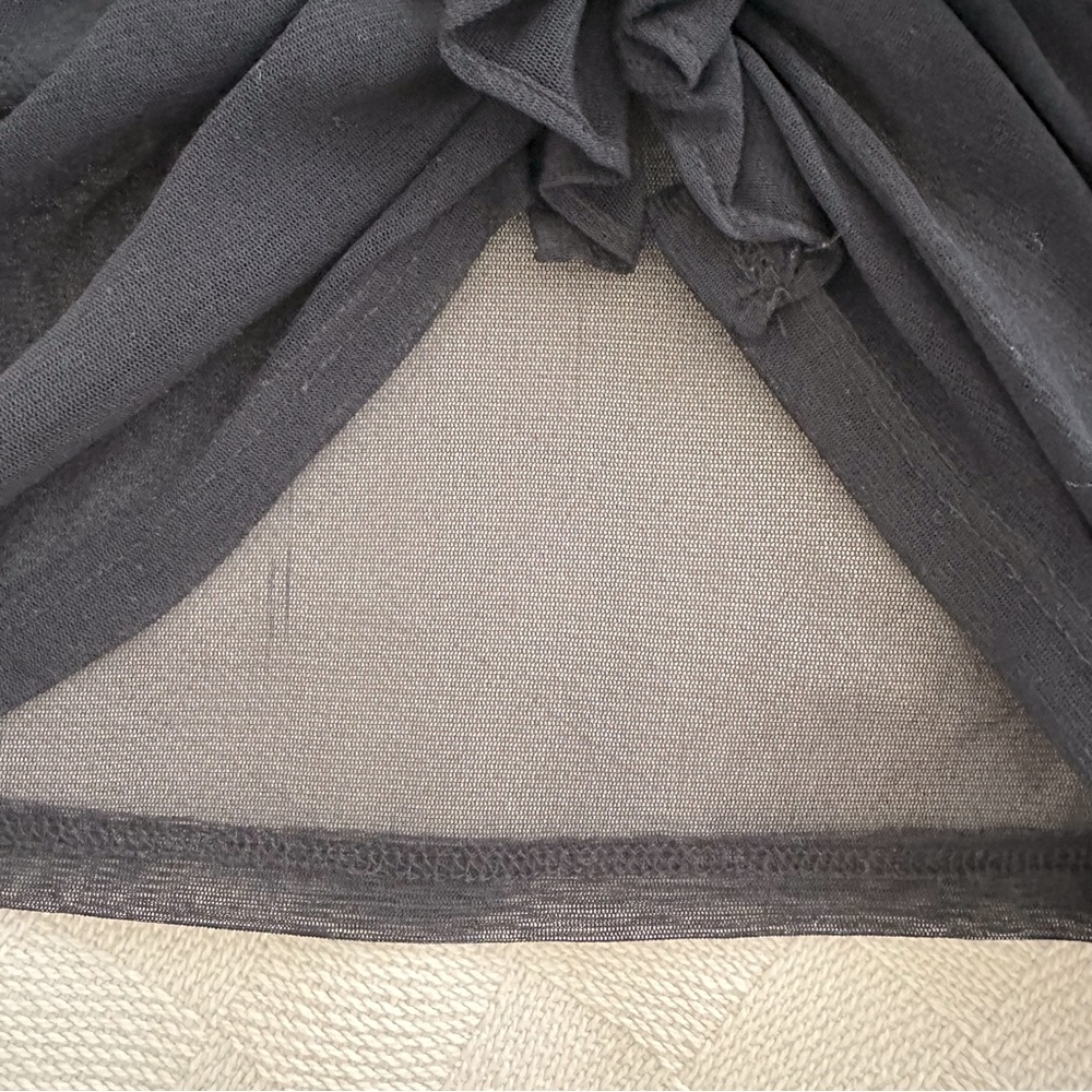 Very cute sheer black sleeveless ruffle shirt with lace up front! Size M - Picture 3 of 8